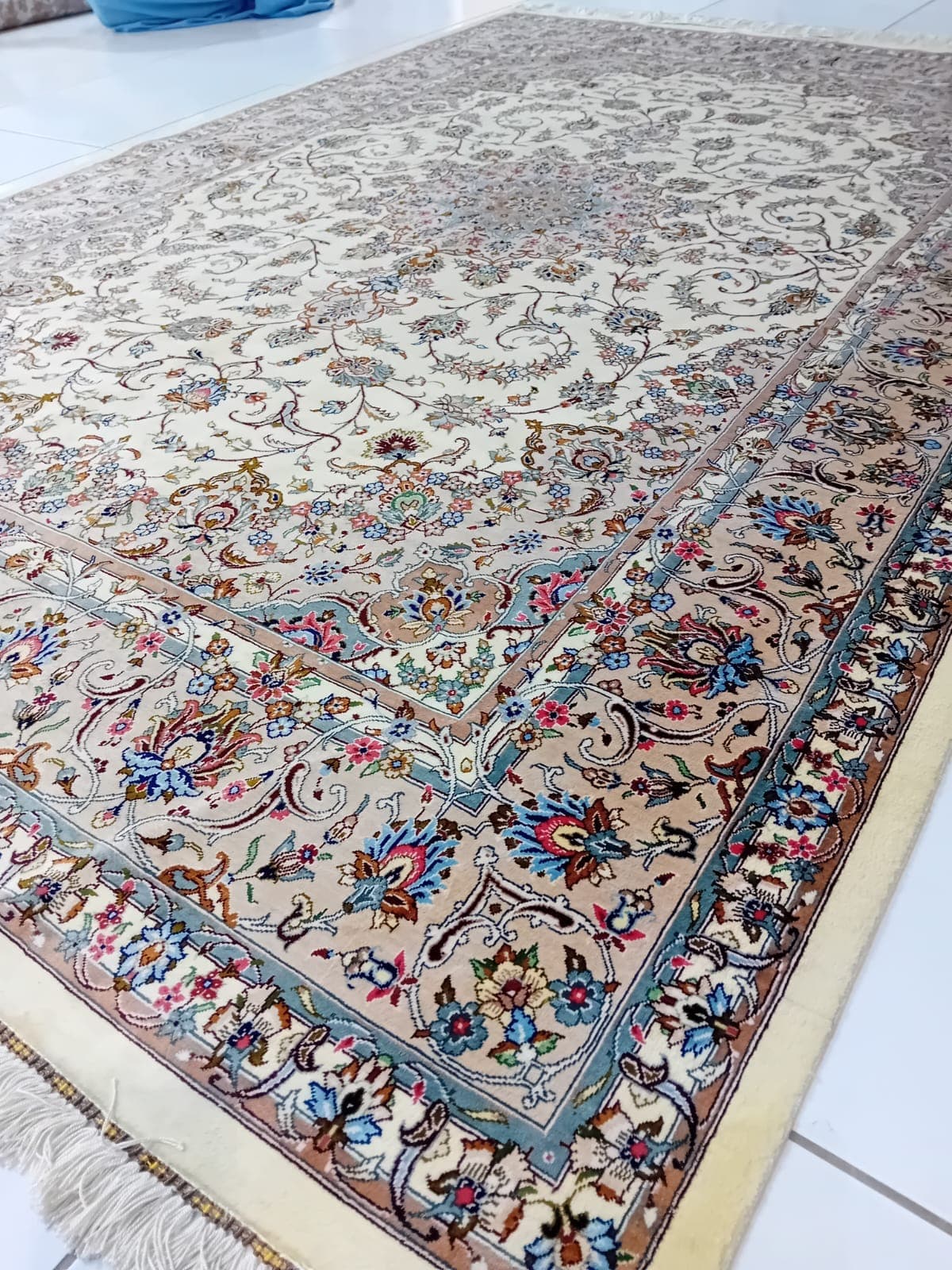 Iranian Handmade Kashan Silk Carpet view 2