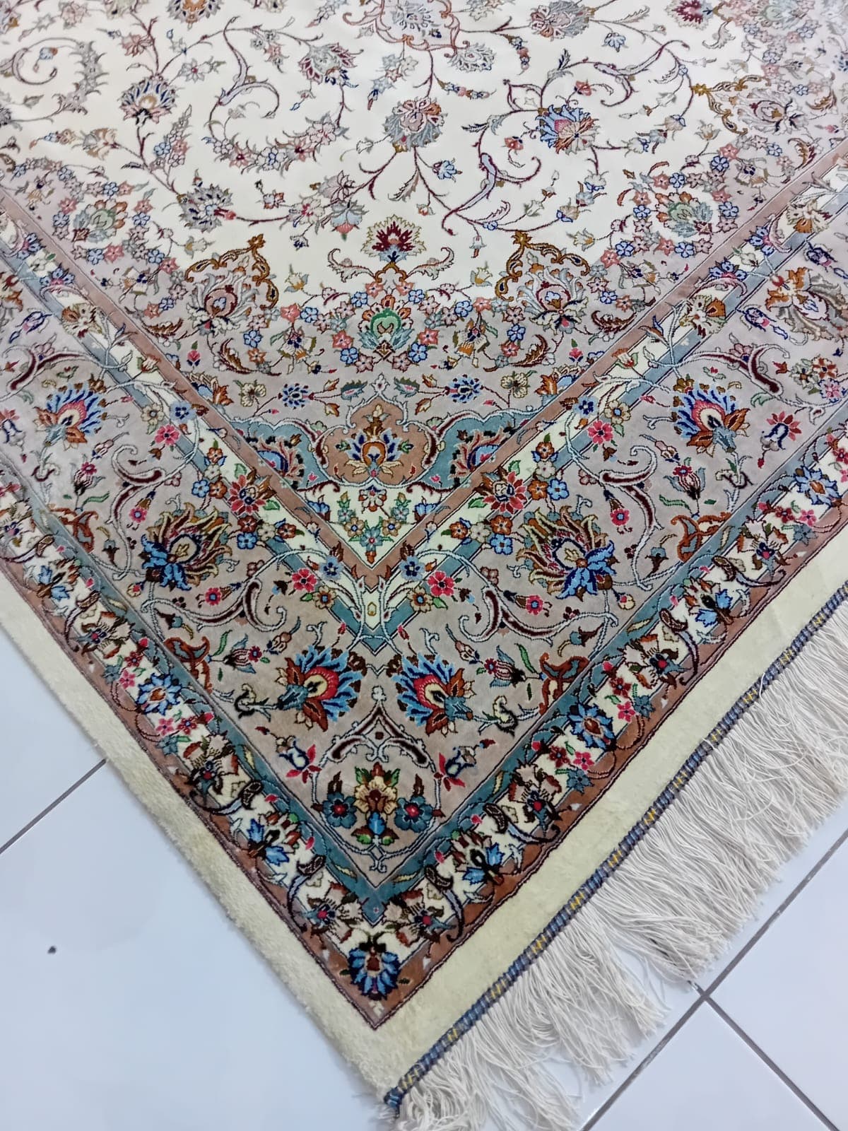 Iranian Handmade Kashan Silk Carpet view 4