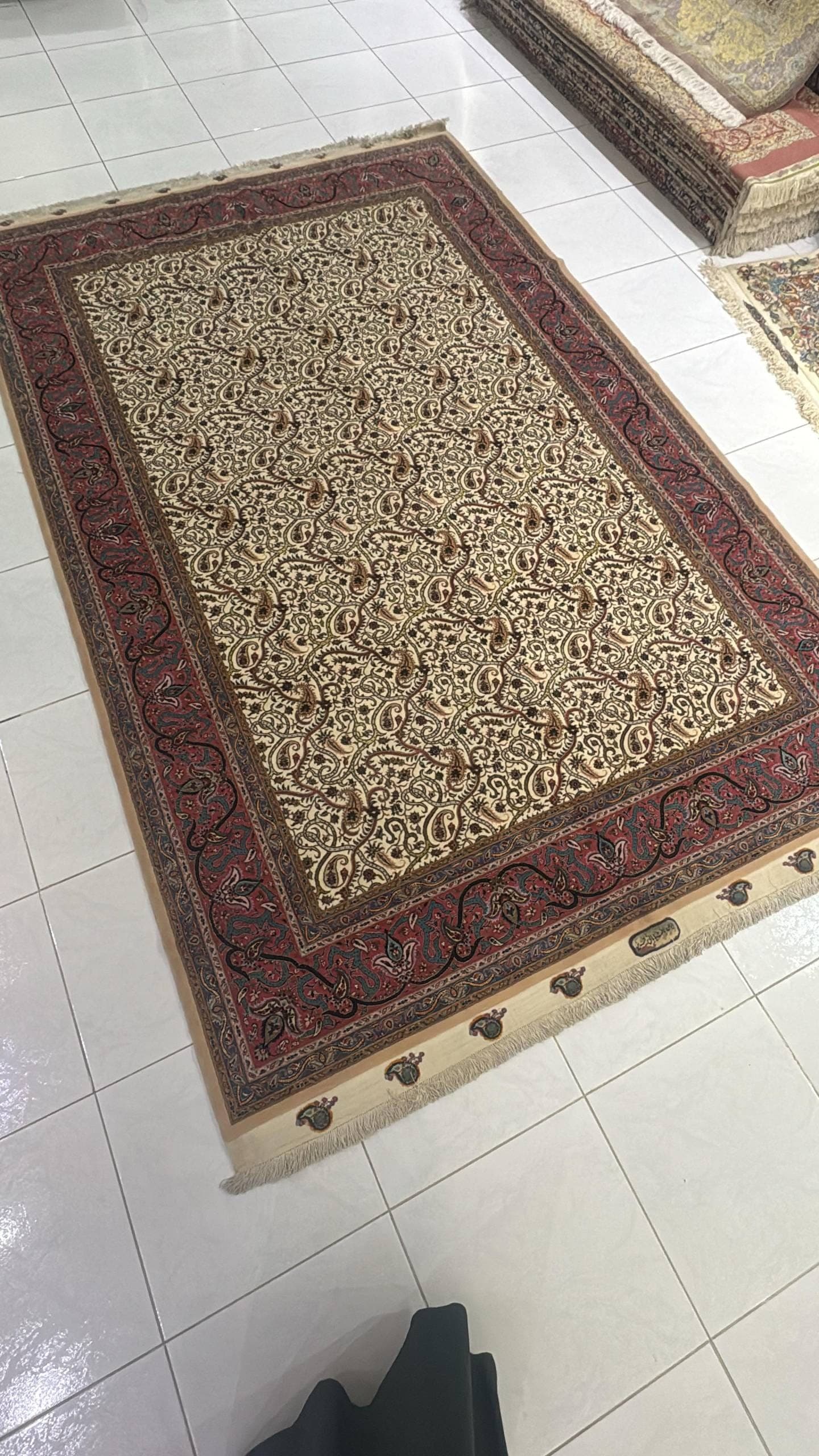 Handmade Iranian Tabriz Wool & Silk Carpet – 2.00m x 3.00m | Premium Persian Craftsmanship in UAE view 4