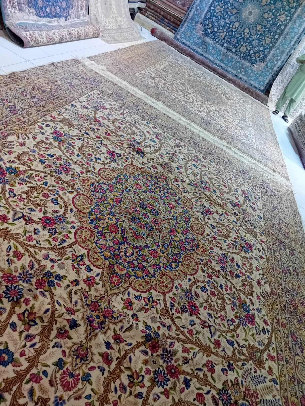 KAHRMAN Carpet: High quality handmade, antique, silk and wool Iranian carpet view 2