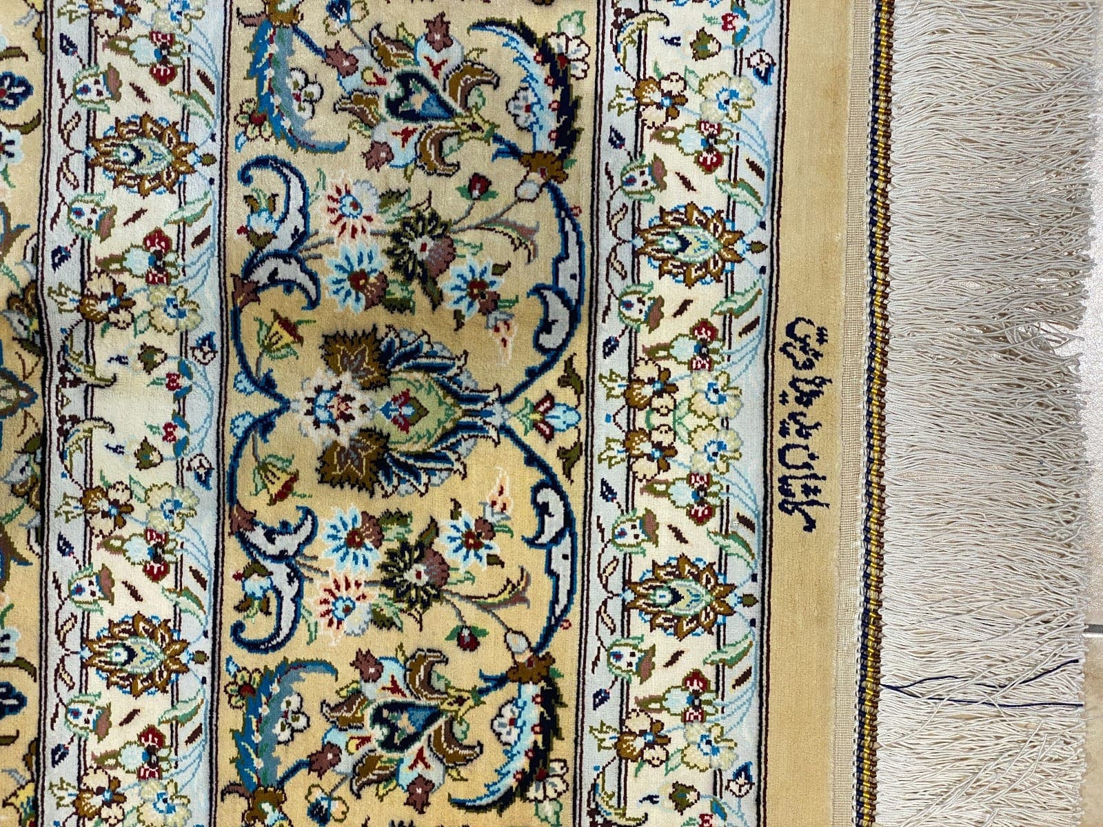 Handmade Iranian Kashan Silk Carpet – 2m x 3m, Elegant Persian Craftsmanship view 3