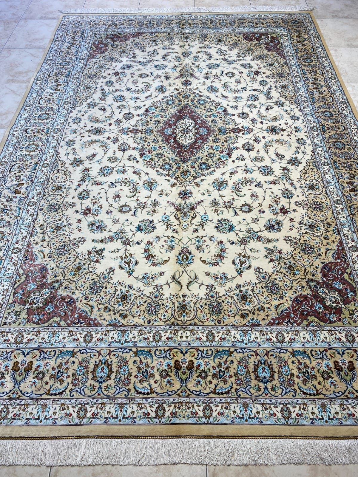 Handmade Iranian Kashan Silk Carpet – 2m x 3m, Elegant Persian Craftsmanship view 4