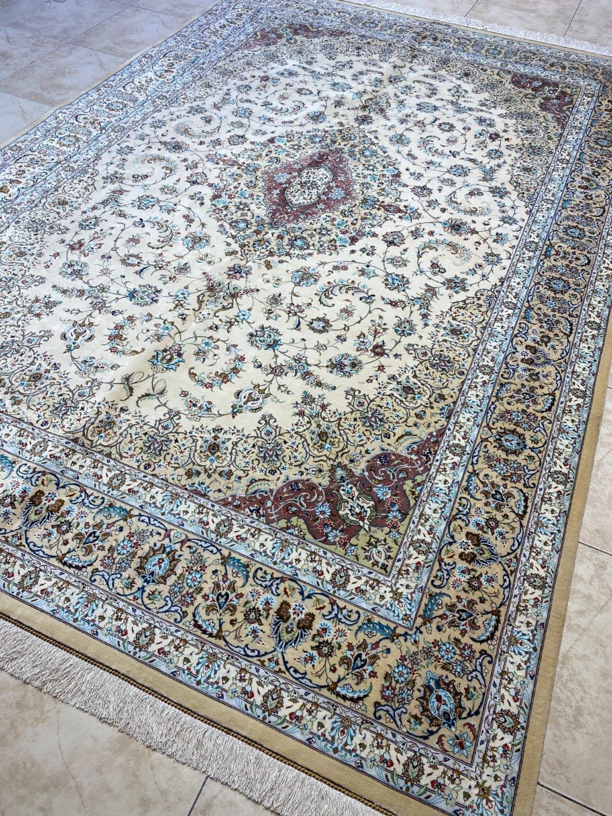 Handmade Iranian Kashan Silk Carpet – 2m x 3m, Elegant Persian Craftsmanship view 6