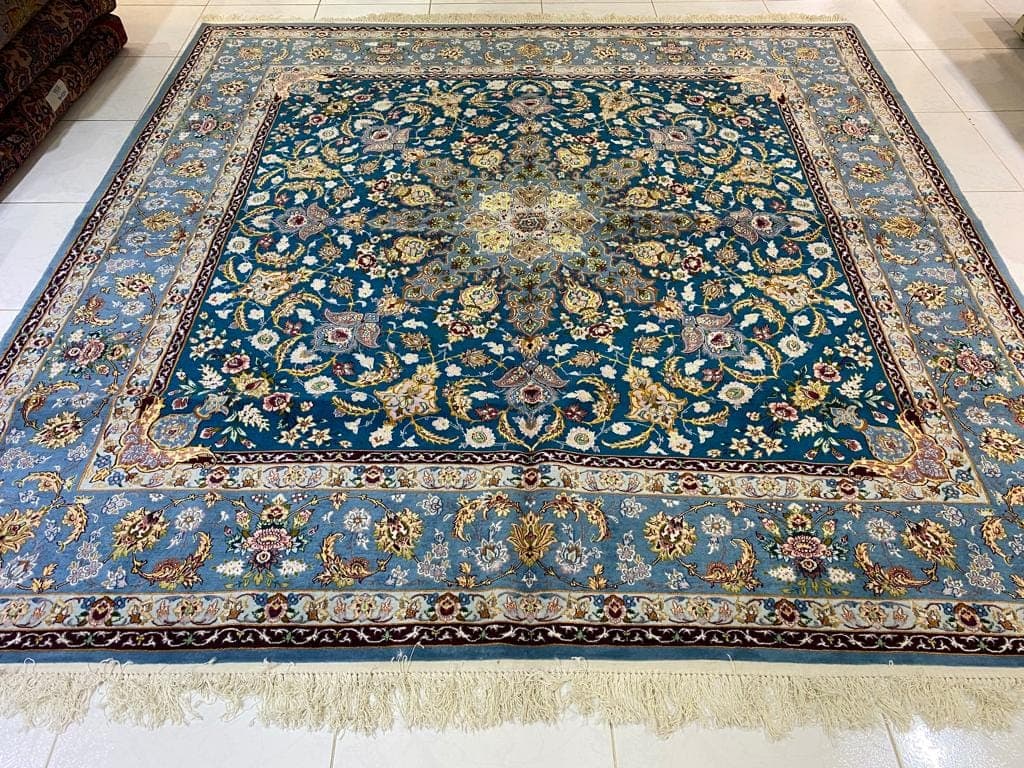 Iranian Esfahan Rug (Ref. 3544) – 2.50m x 2.50m, Handmade Persian Elegance view 3
