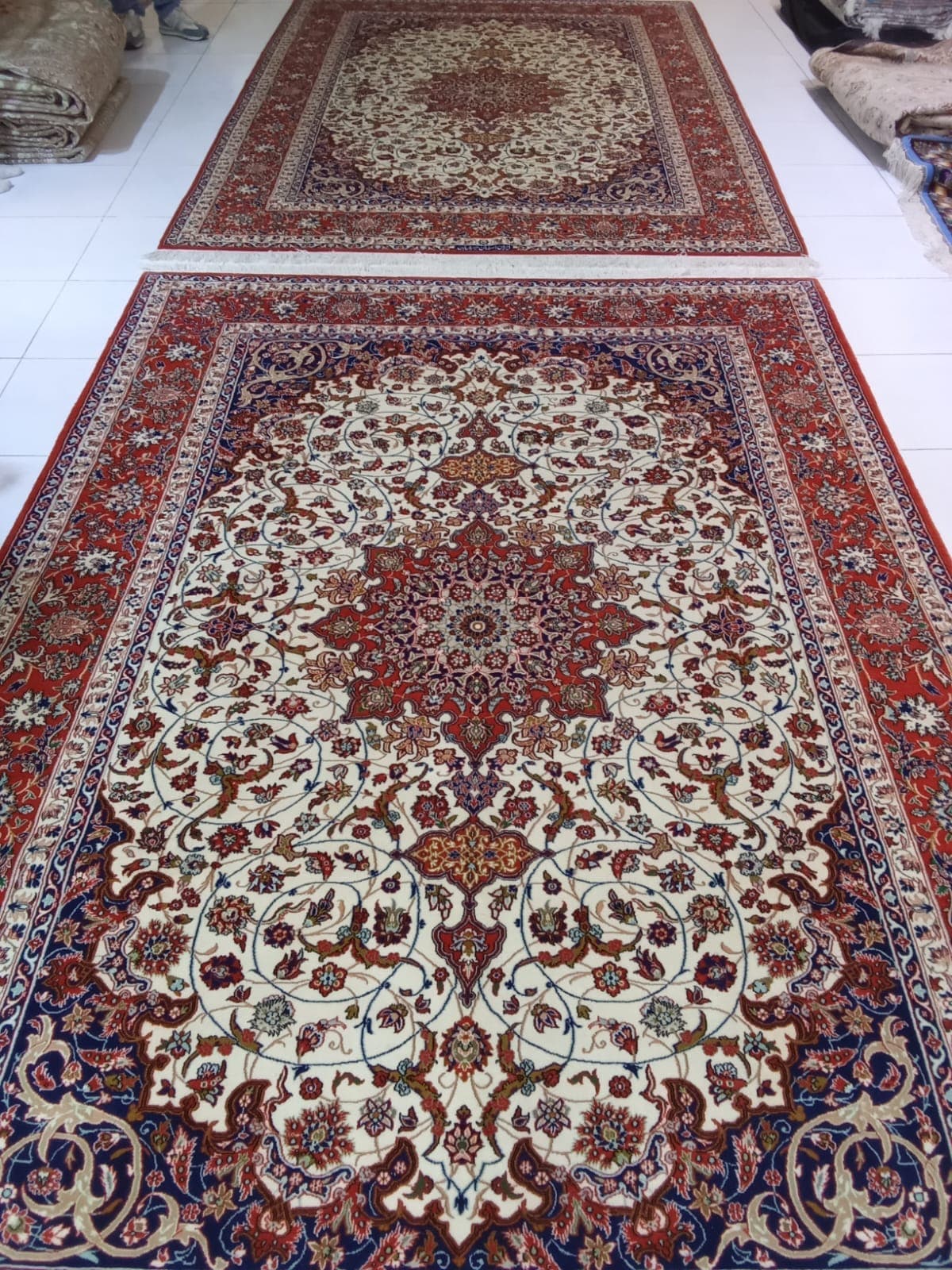 High-Quality Esfahan Sharafian Carpet – 2.0m x 3.0m, Handmade Persian Elegance view 3